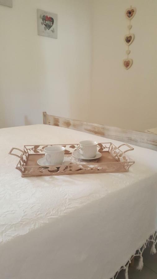 באדזי B&B Le Peonie מראה חיצוני תמונה