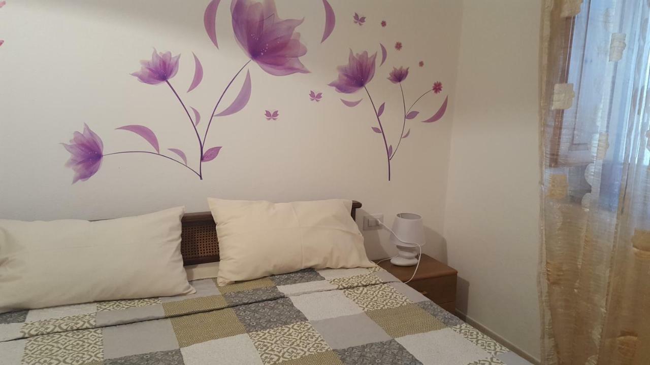 באדזי B&B Le Peonie מראה חיצוני תמונה